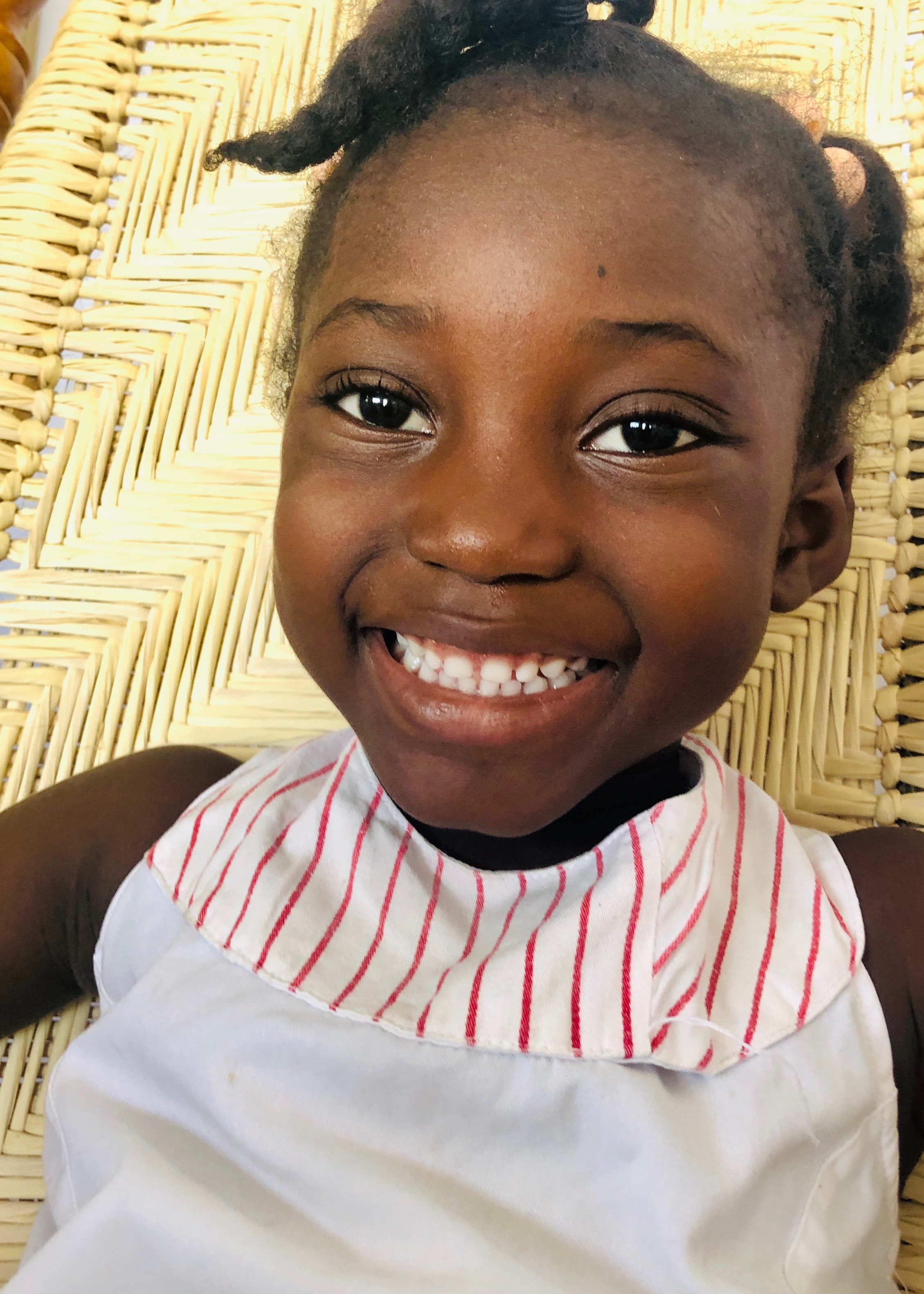RENDRE LE SOURIRE À UN ENFANT